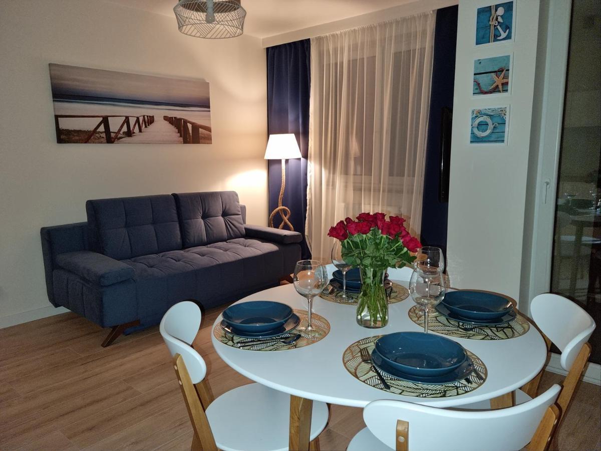 Apartament Osiem Gwiazdek Dziwnówek Exteriör bild